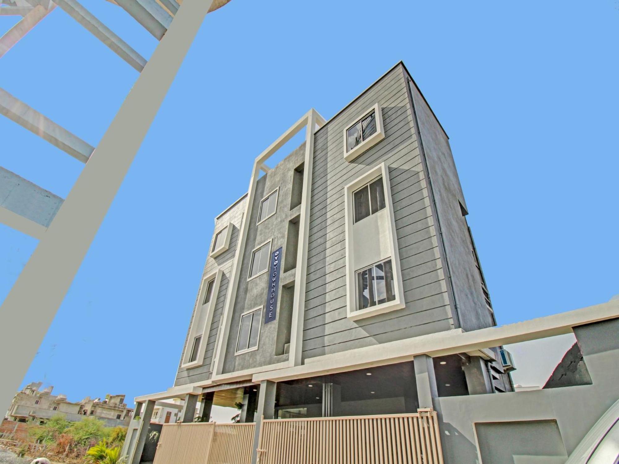 Townhouse Md Star Ξενοδοχείο Ναγκπούρ Εξωτερικό φωτογραφία