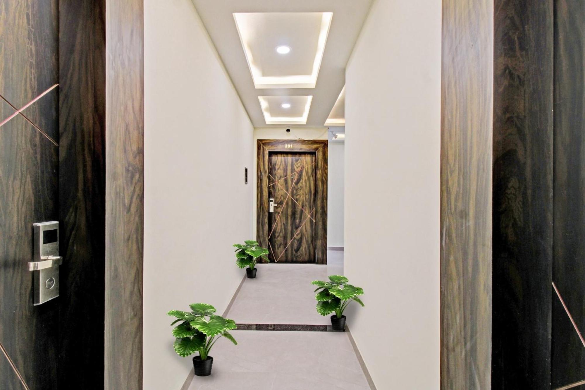 Townhouse Md Star Ξενοδοχείο Ναγκπούρ Εξωτερικό φωτογραφία