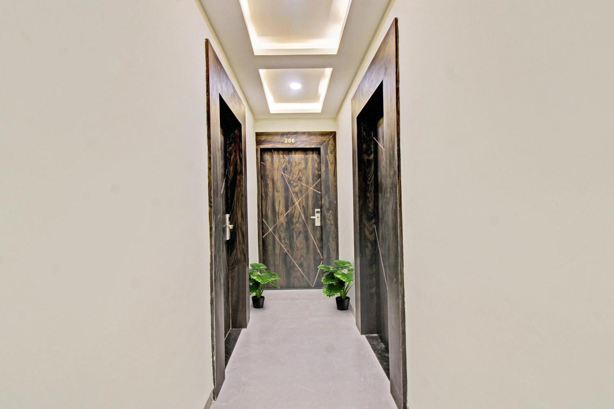 Townhouse Md Star Ξενοδοχείο Ναγκπούρ Εξωτερικό φωτογραφία